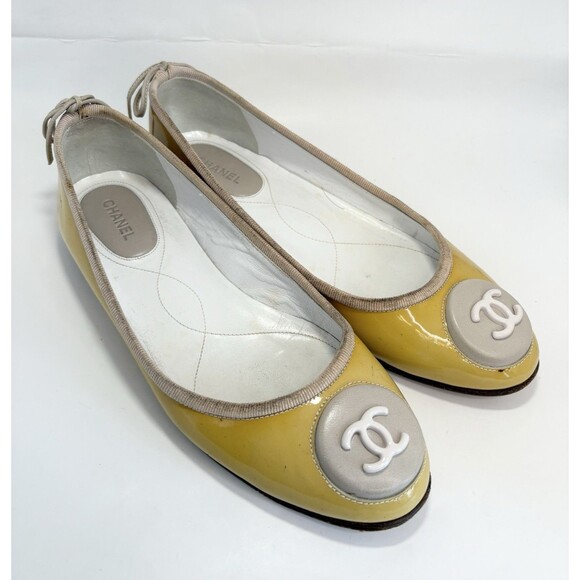 Chanel Ballet Flats Yellow Patent Leather w/ Large CC Logo Y2K Sz EU 34.5 4.5 - Picture 2 of 16